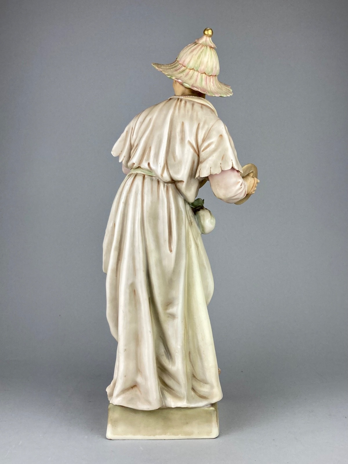 PAIR LARGE DECORATIVE VINTAGE PORCELAIN CHINA FIGURINES KPM WORCESTER ROYAL DUX