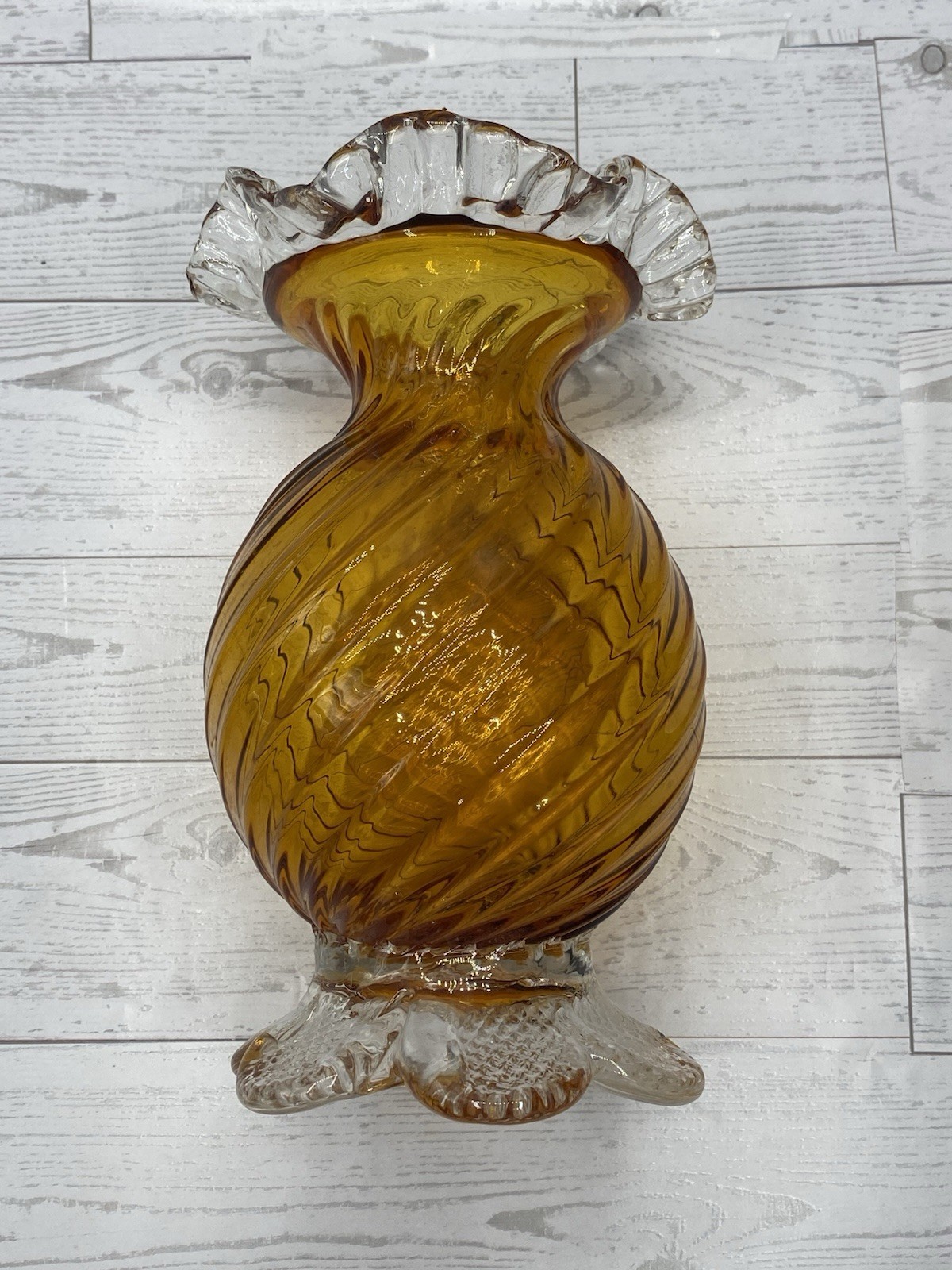 Chalet Heritage LXXI Bullicante Amber Glass Swirl 8” Vase Ruffled Rim HTF