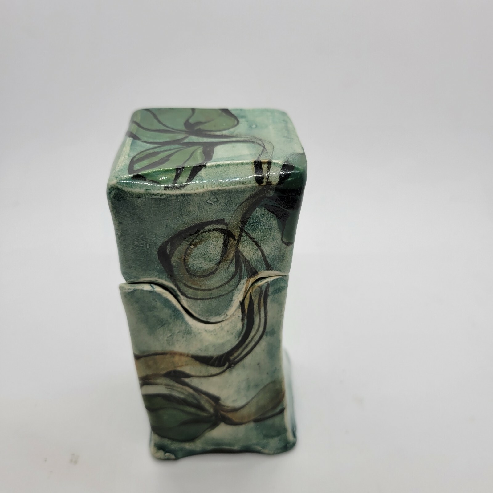 BEAUTIFUL Signed NANCY SALAMON Studio Design Pottery Rooster Box Container