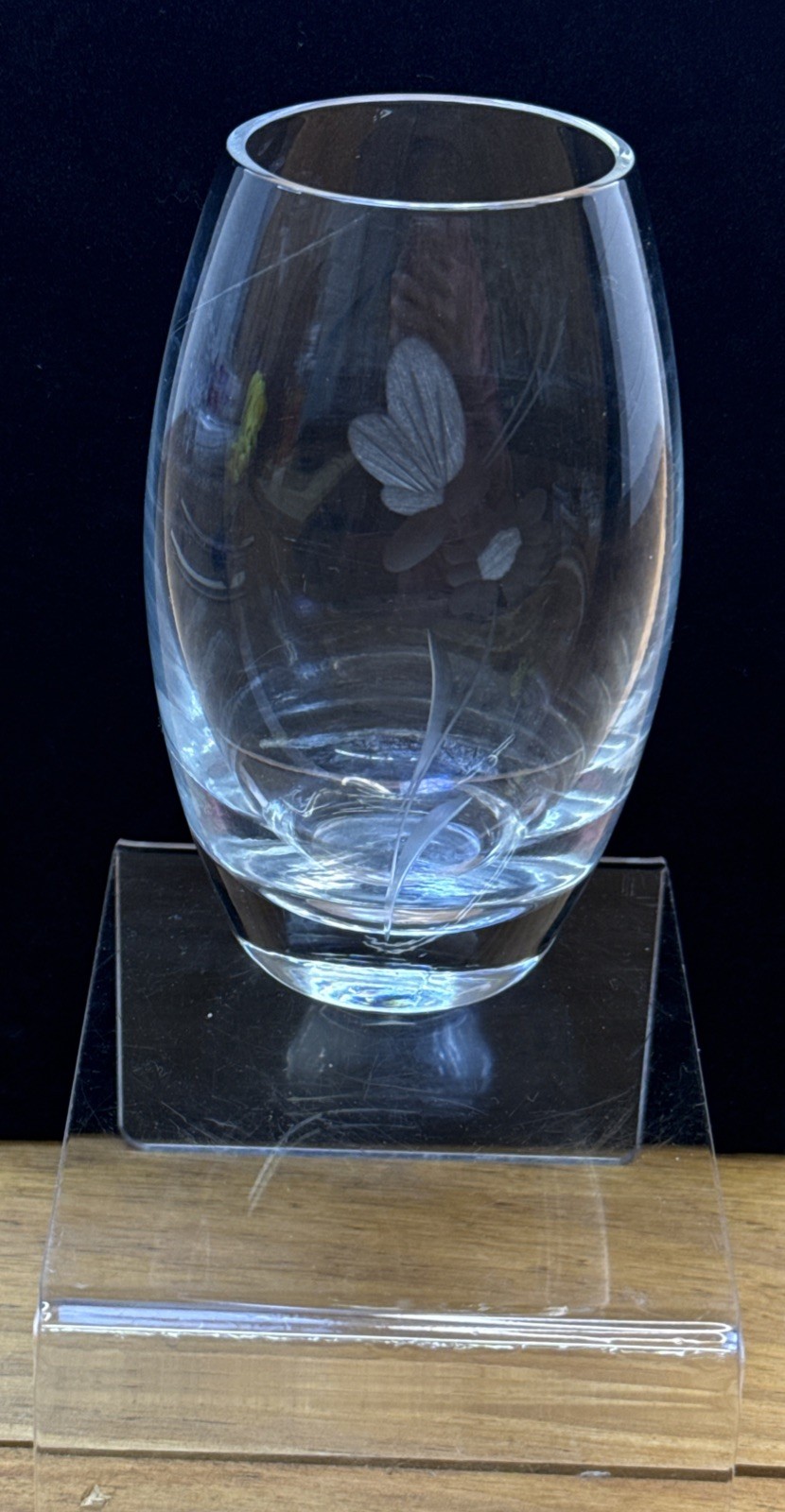Contemporary Clear Glass Vase Etched Butterfly Floral Design Heavy Base