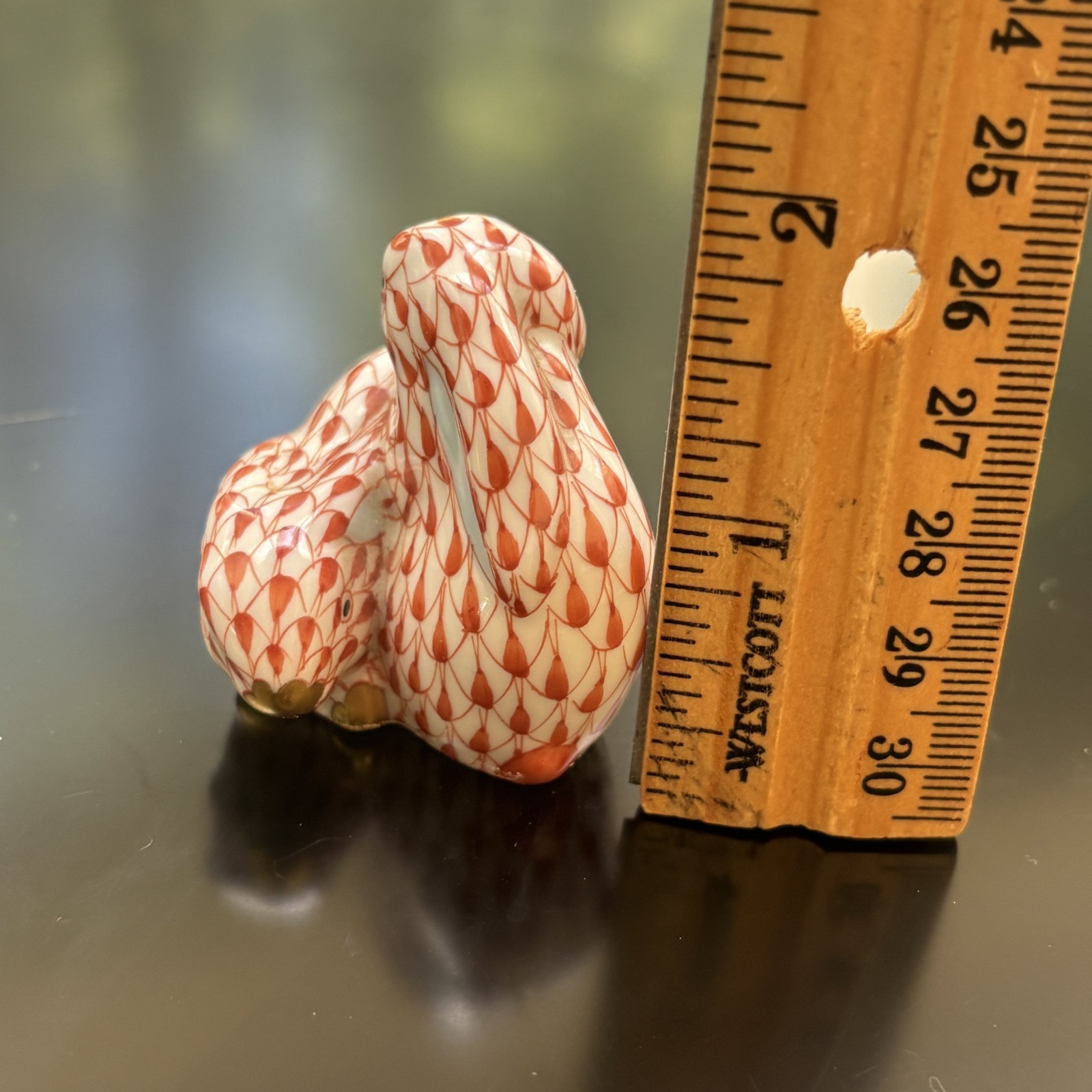 Herend Pair of Cuddling Bunny Rabbits Figurine Rust Fishnet 5324 24K Gold Accent