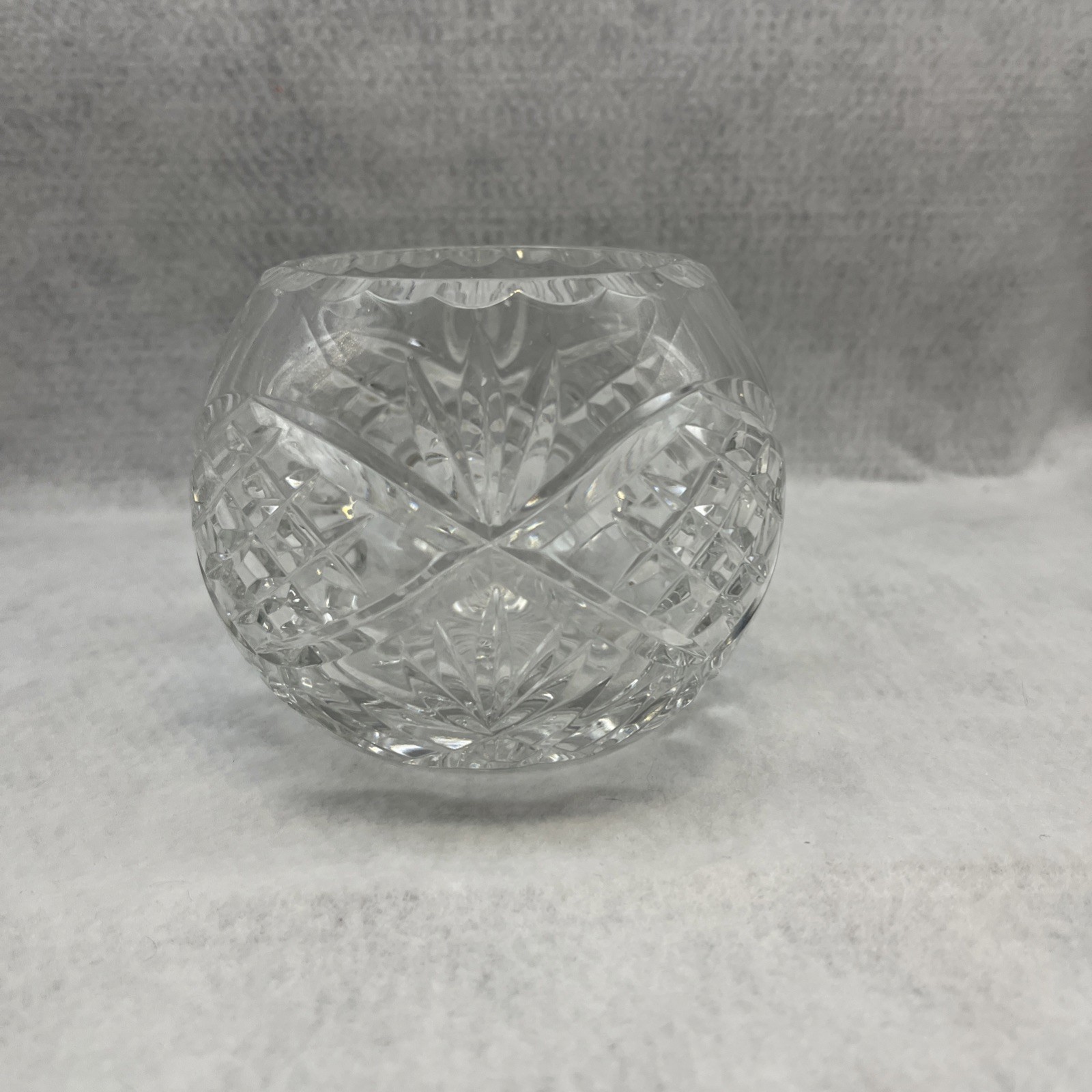 Crystal Cut Glass Round Ball Shape Vase Rose Bowl Sphere Globe Leaded 4″ tall