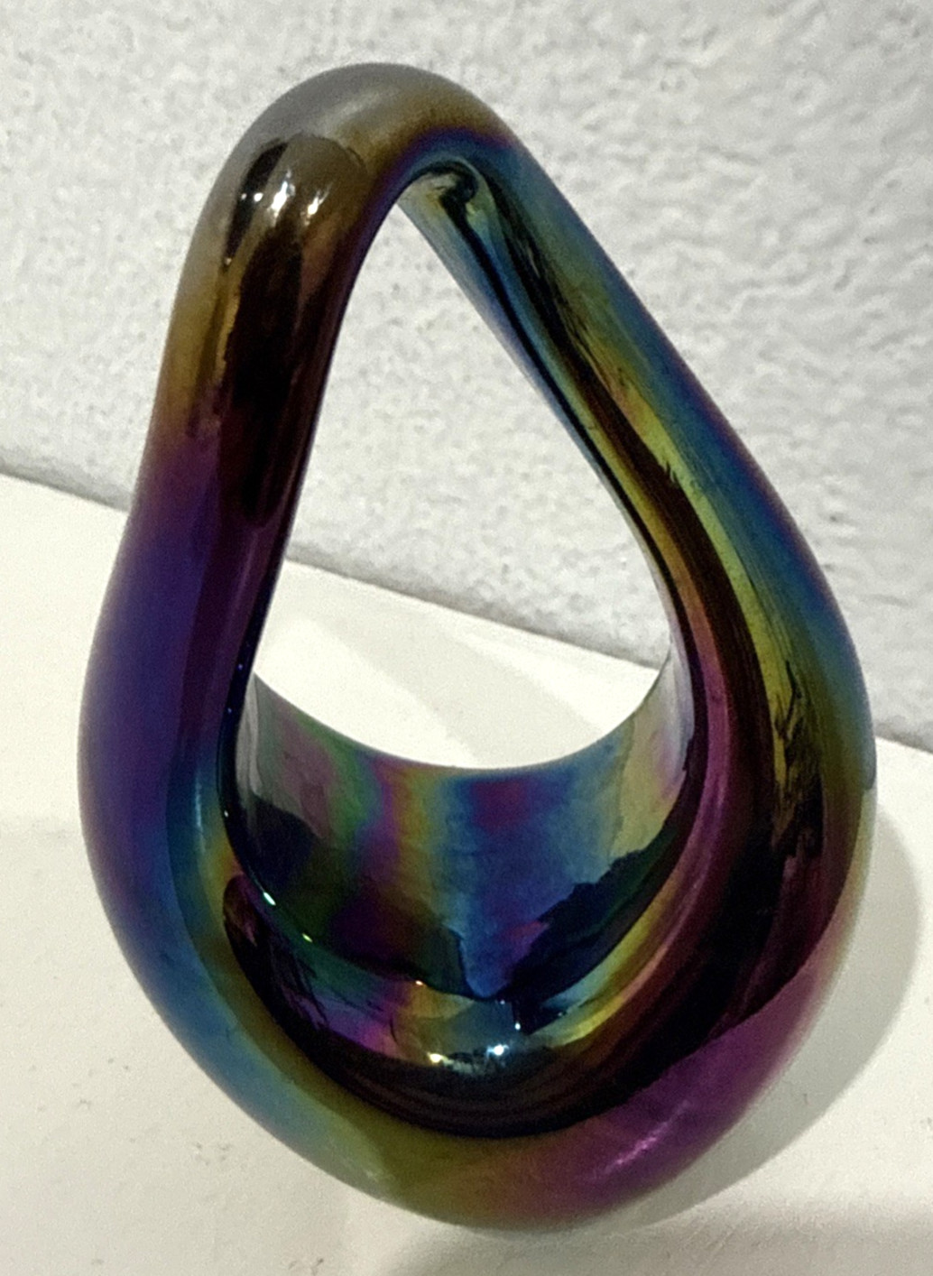 Eickholt Art Glass 4in Loop Sculpture Rainbow Iridescent Multi Color Signed 1998