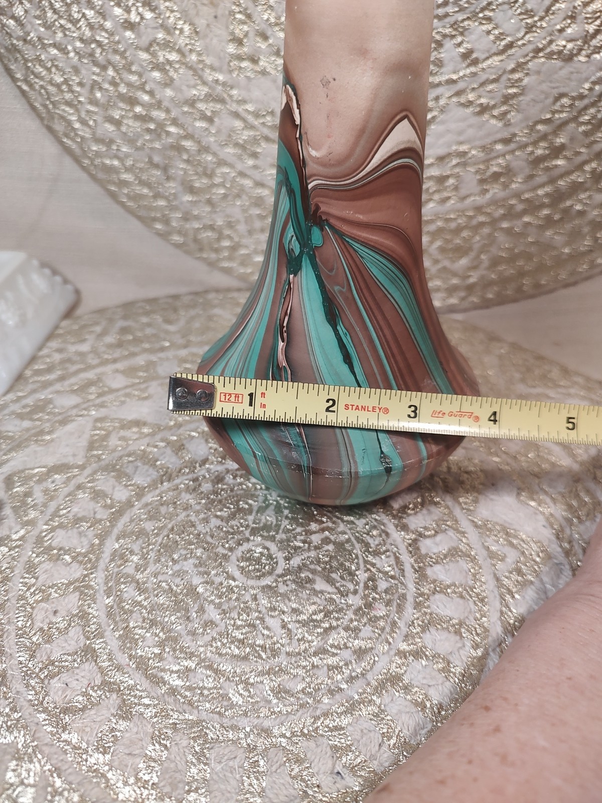 Nemadji clay pottery vase 6.75″ tall swirl vintage USA Mint Browns White EUC
