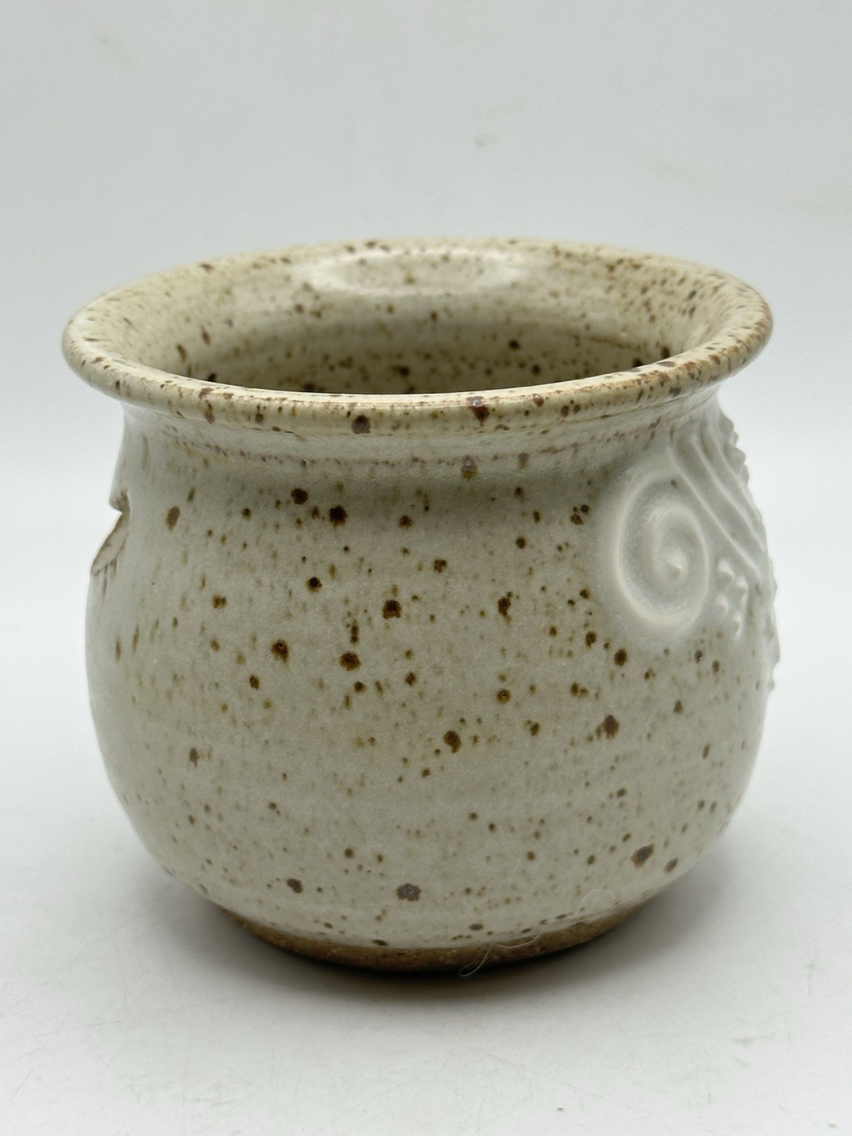 Studio Pottery Small Yarn Pot With Overlay Decorative Feature 2 7/8” T X 3” W