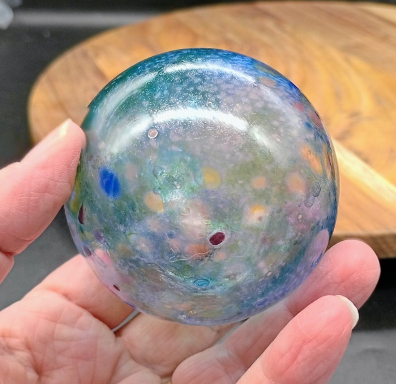 Hand Blown Art Glass Orb Witch Ball Suncatcher Christmas Ornament 2.5″ Signed