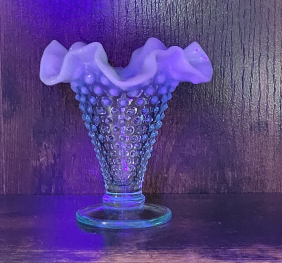 Fenton Opalescent Aqua Blue Hobnail Ruffled 3-3/4″ Vase Excellent Condition