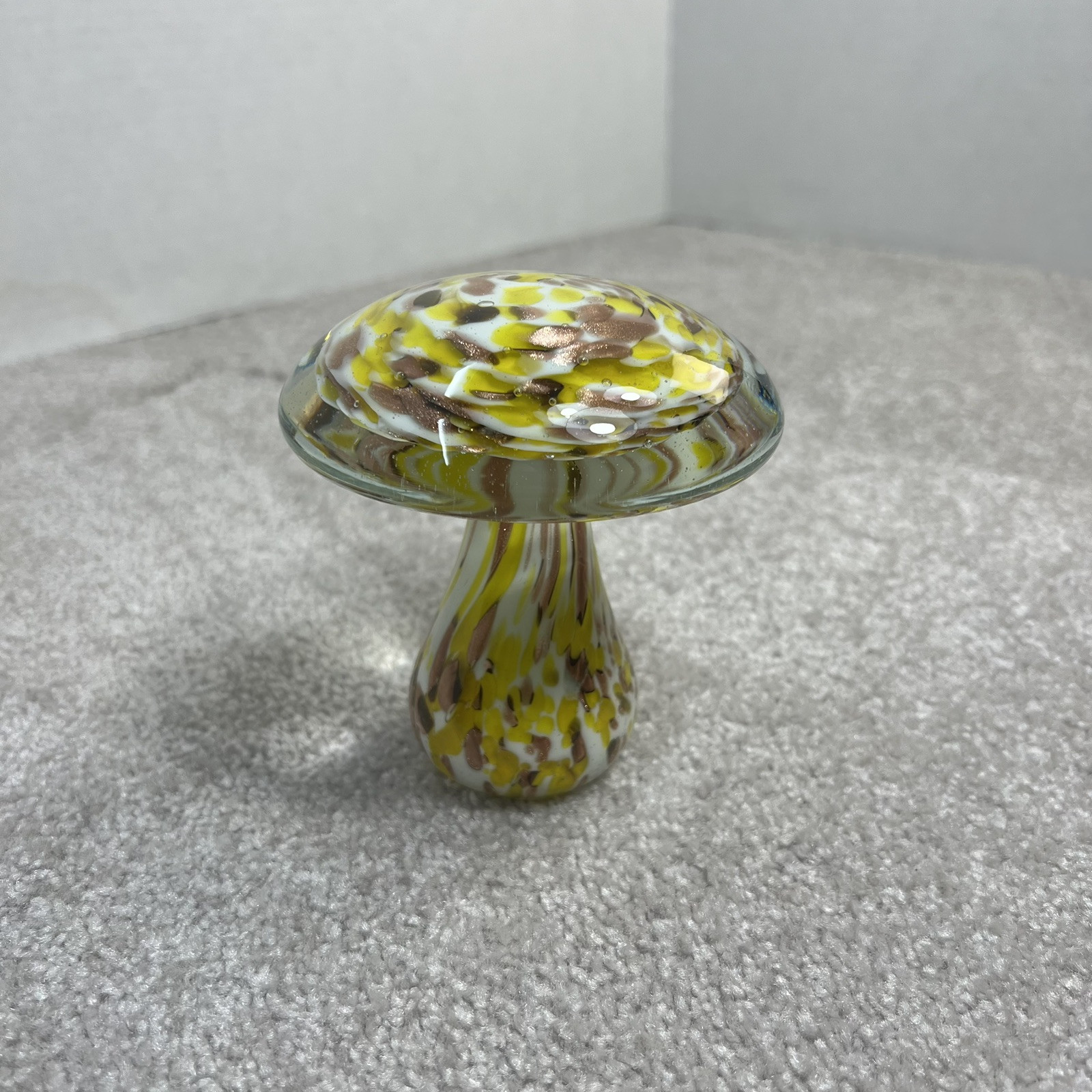 Vtg Yellow White &Brown Swirl Glass Mushroom Paperweight 3.5″ Possibly Murano?