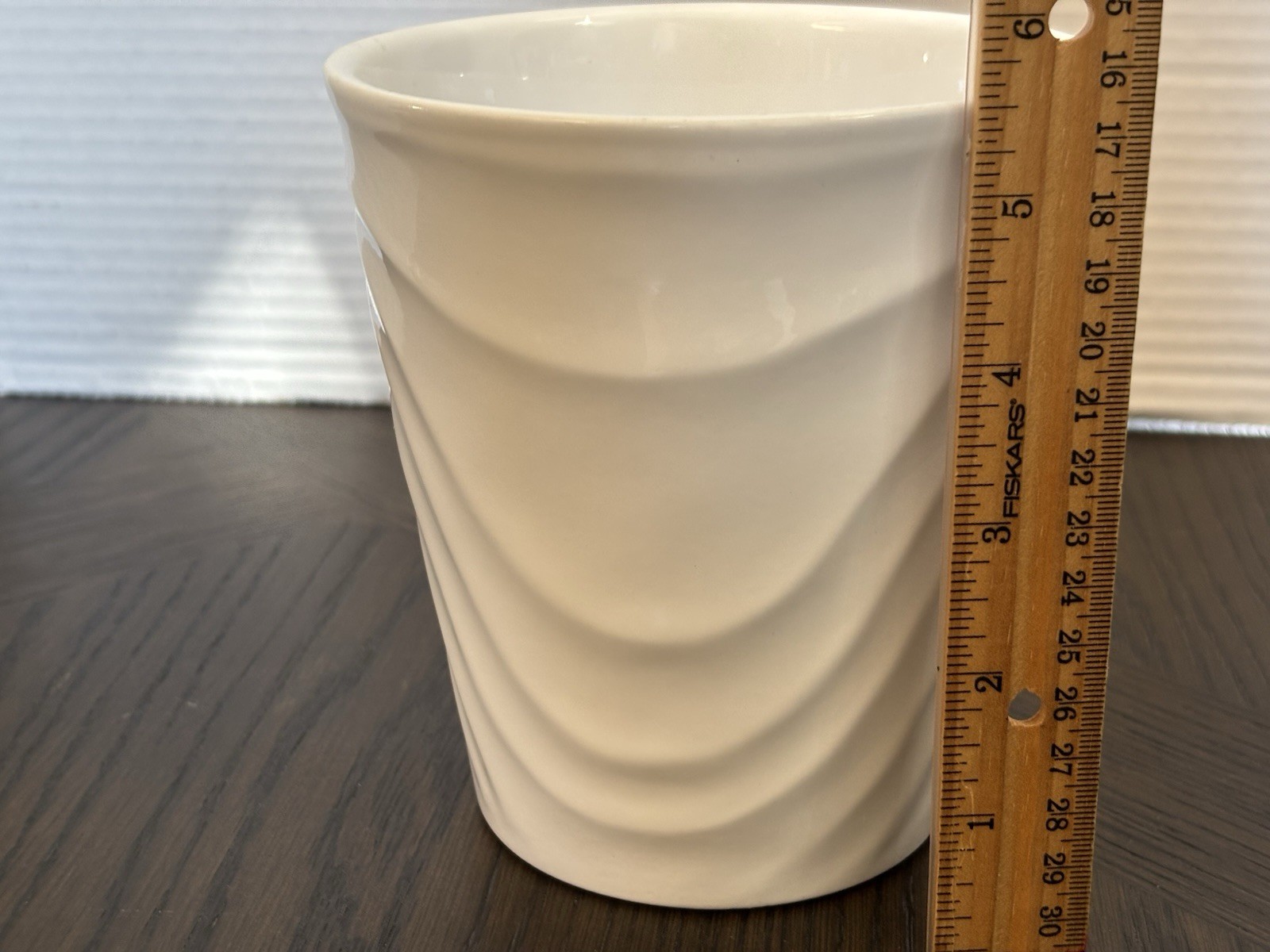 White Sculpted Flower Pot Planter Marked Germany 625/14 MCM Style ~ 5.5 In Tall