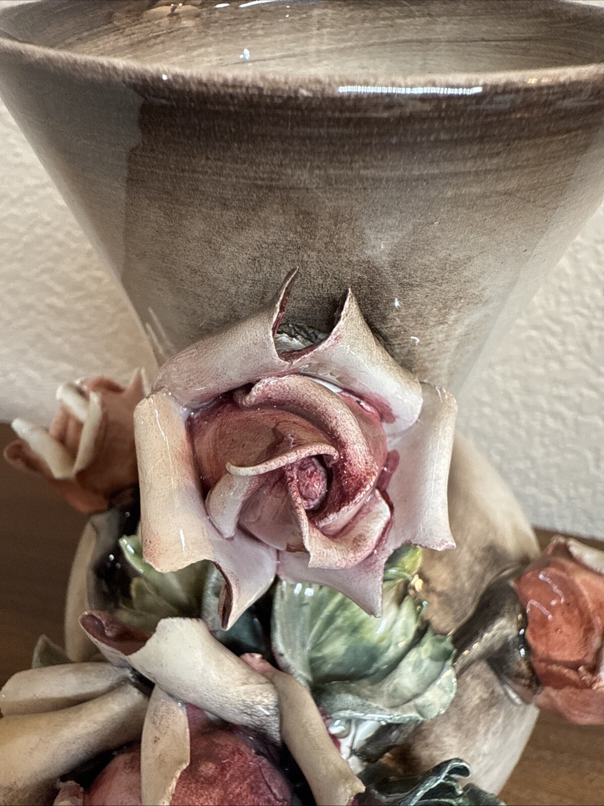 Vintage Capodimonte Italian Porcelain Bisque Rose Vase 7.5″ Tall Gorgeous