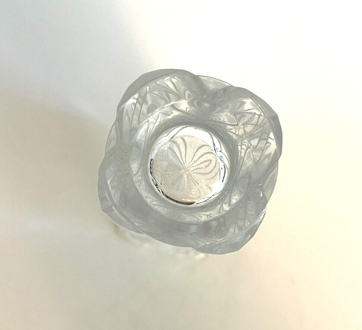 Cristal D’Arques Chatelet 24% Lead Crystal Bud Vase. Made in France 6.75 inches