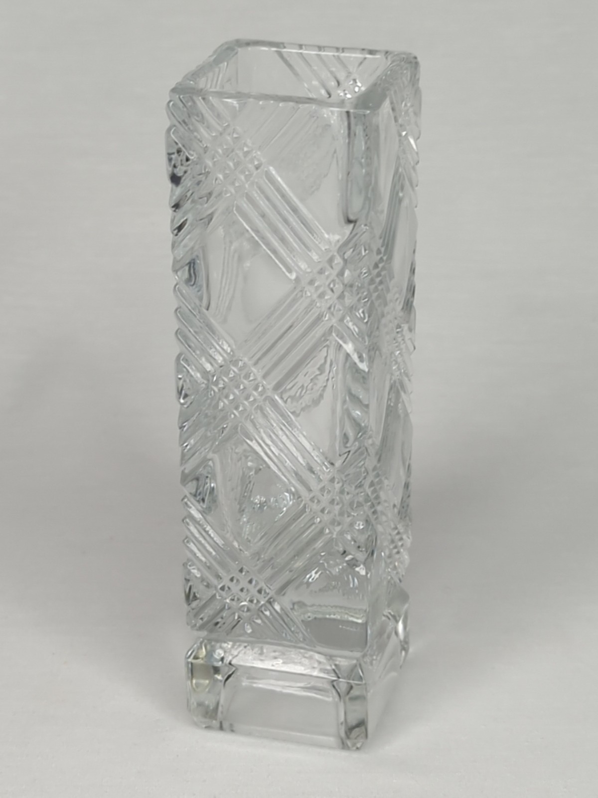 Vintage 1980 AVON Fostoria Clear Glass Square Bud Vase Criss Cross Pattern 6″