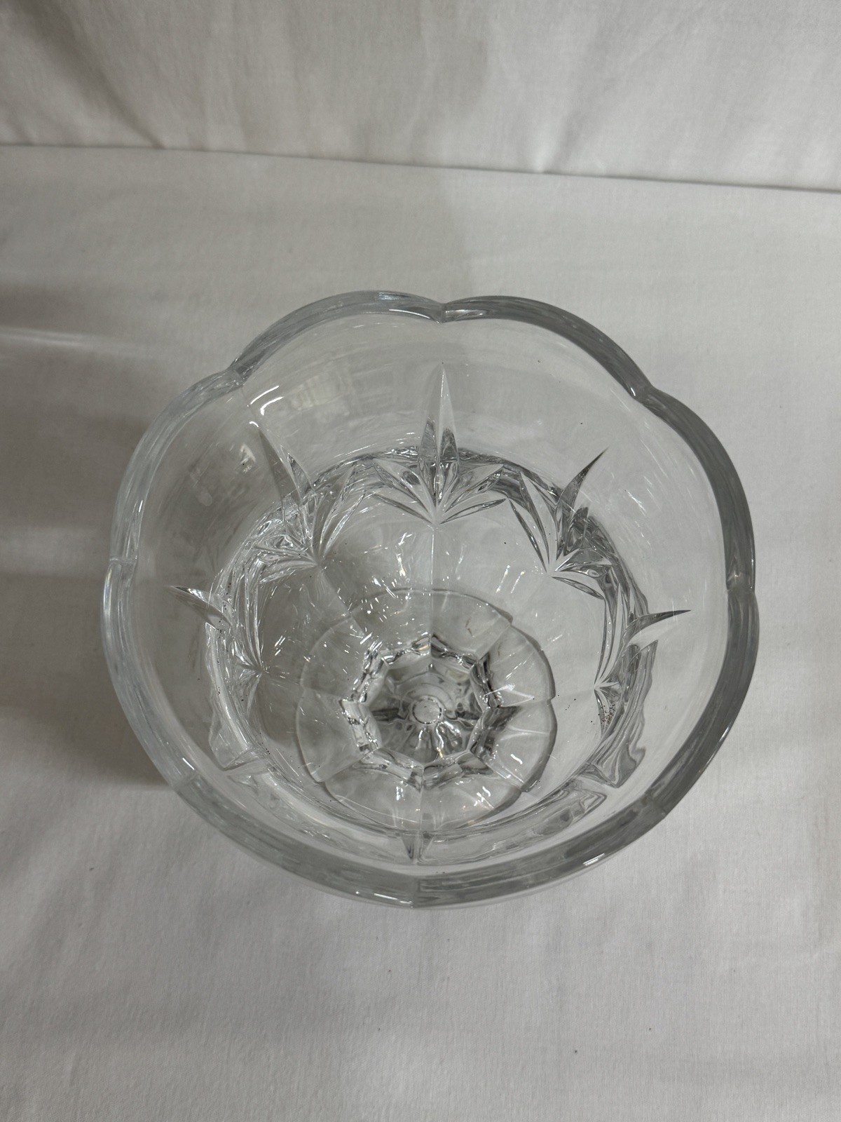 Royal Limited Crystal Tulip Vase 24% Full Lead Crystal 8″ Tall Czech Republic