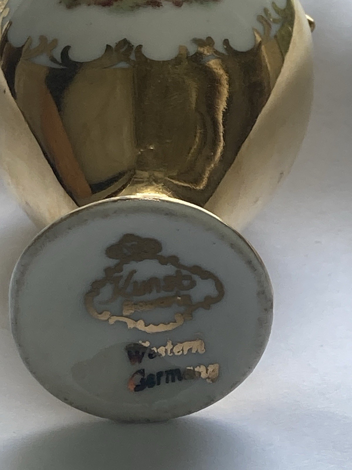 Vintage Kunst Hummendorf West Germany Gold Mini Pitcher Ewer Fragonard 5.5″