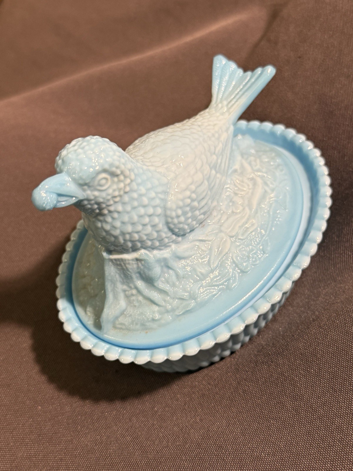 Vintage Summit Art Glass Light Blue Nesting Robin Nest Bird & Berry Covered Dish