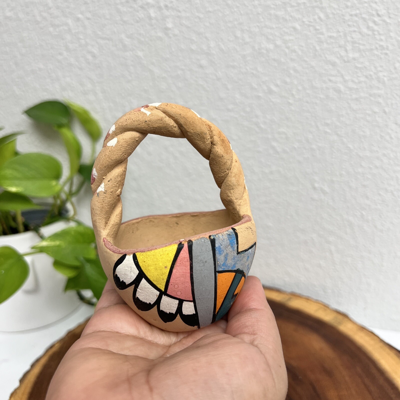 Pottery twisted handle Basket Decor