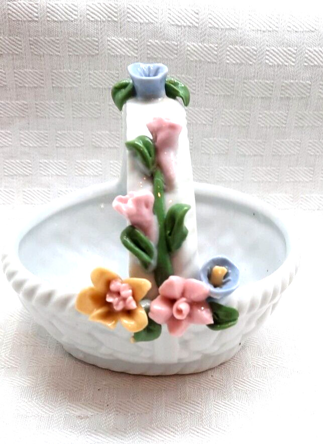 Three Vtg. Small Porcelain Baskets /Trinket Box -Japan – Signed Pastel Floral