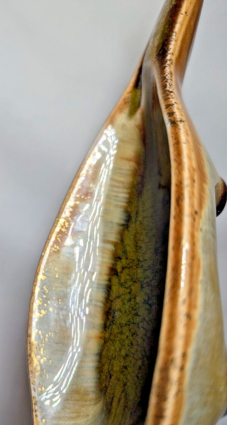 Vintg alligator ashtray dish California Originals #743 lave glaze gold speckles