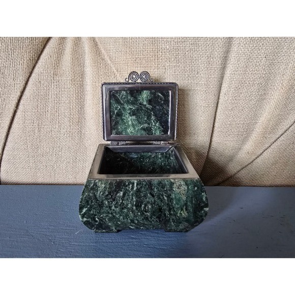 Vintage Green Serpentine Stone Jewelry Box – Marble Trinket Casket w/ Metal Lid