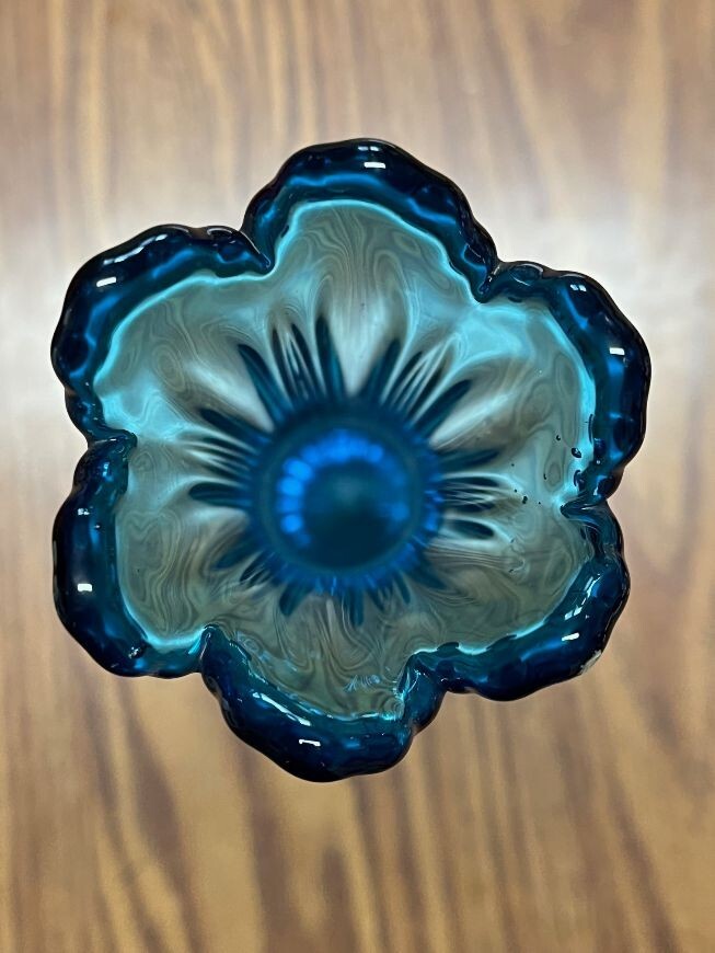 Mid-Century Modern LE Smith Blue Swung Vase 6 Finger 13 1/2″