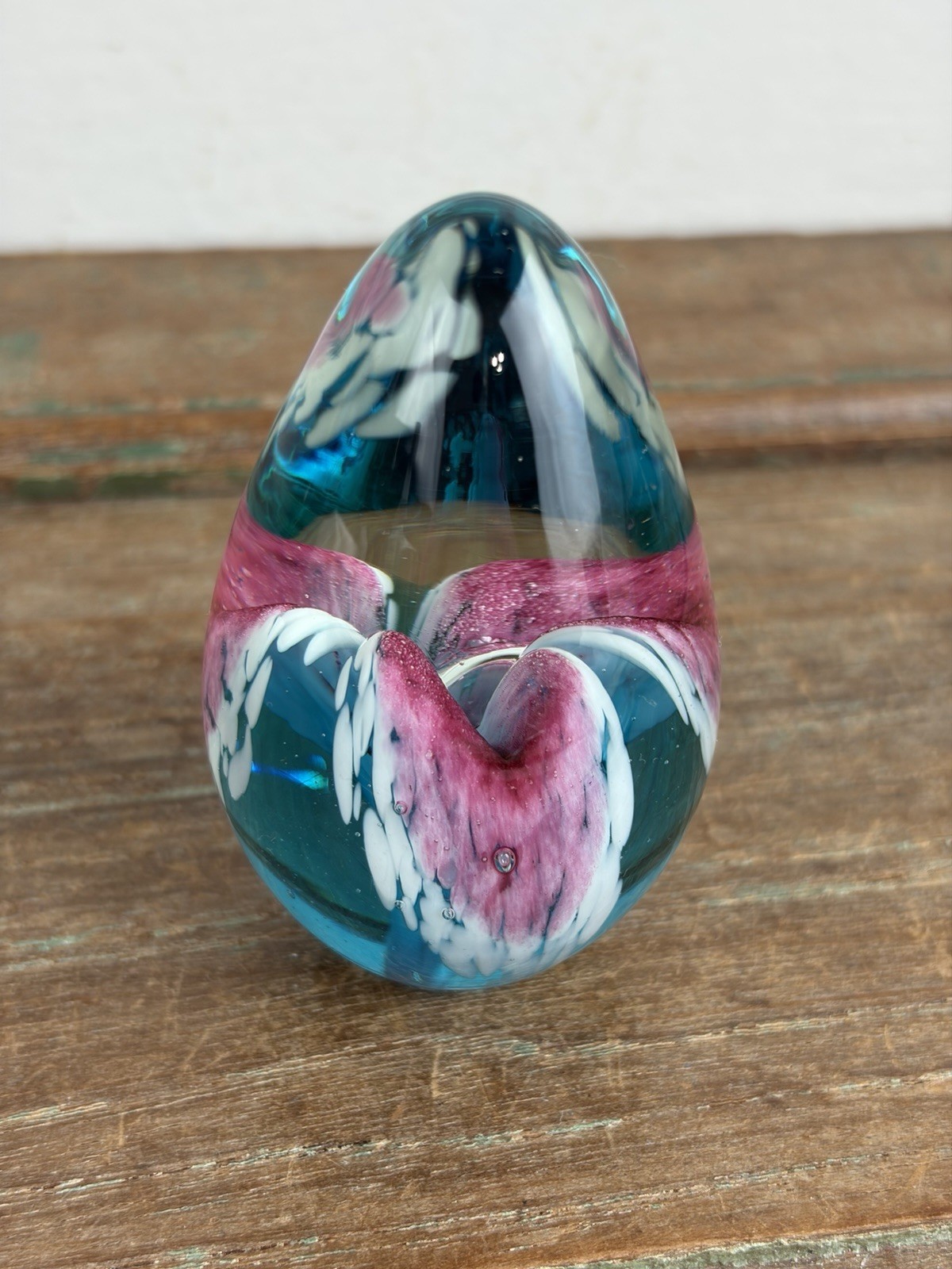 Signed GES Glass Art Studio PURPLE BLUE LILY Egg Paperweight 1994 2.75”