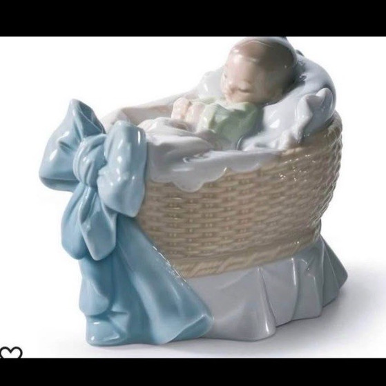 Lladró New Treasure Boy Porcelain Baby Figurine Blue Bow Boxed Spain 010.06976