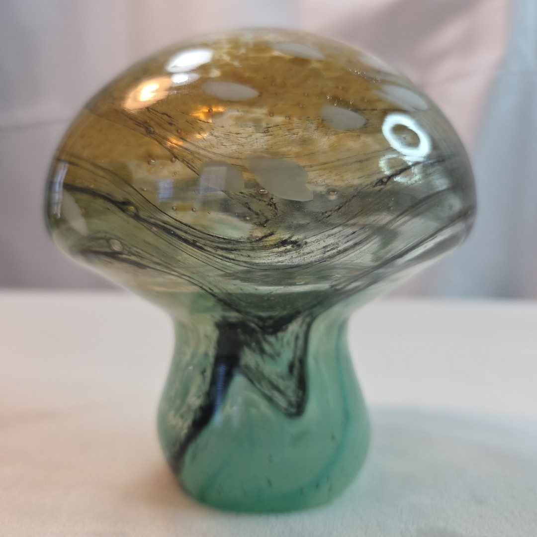 Large Hand-Blown Art Glass Hollow Mushroom Gold Mint Green Spotted 4-1/2″ Tall
