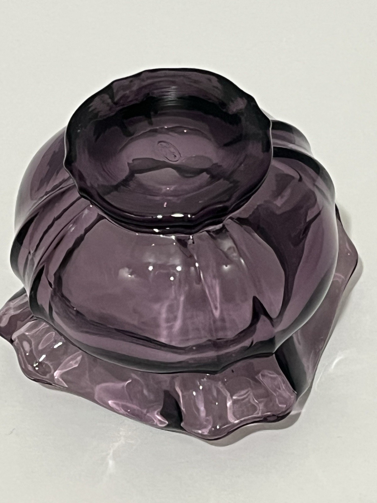 VTG Fenton Royal Purple Amethyst Ruffled Edge Glass Rose Bowl Vase 3.25″ Tall