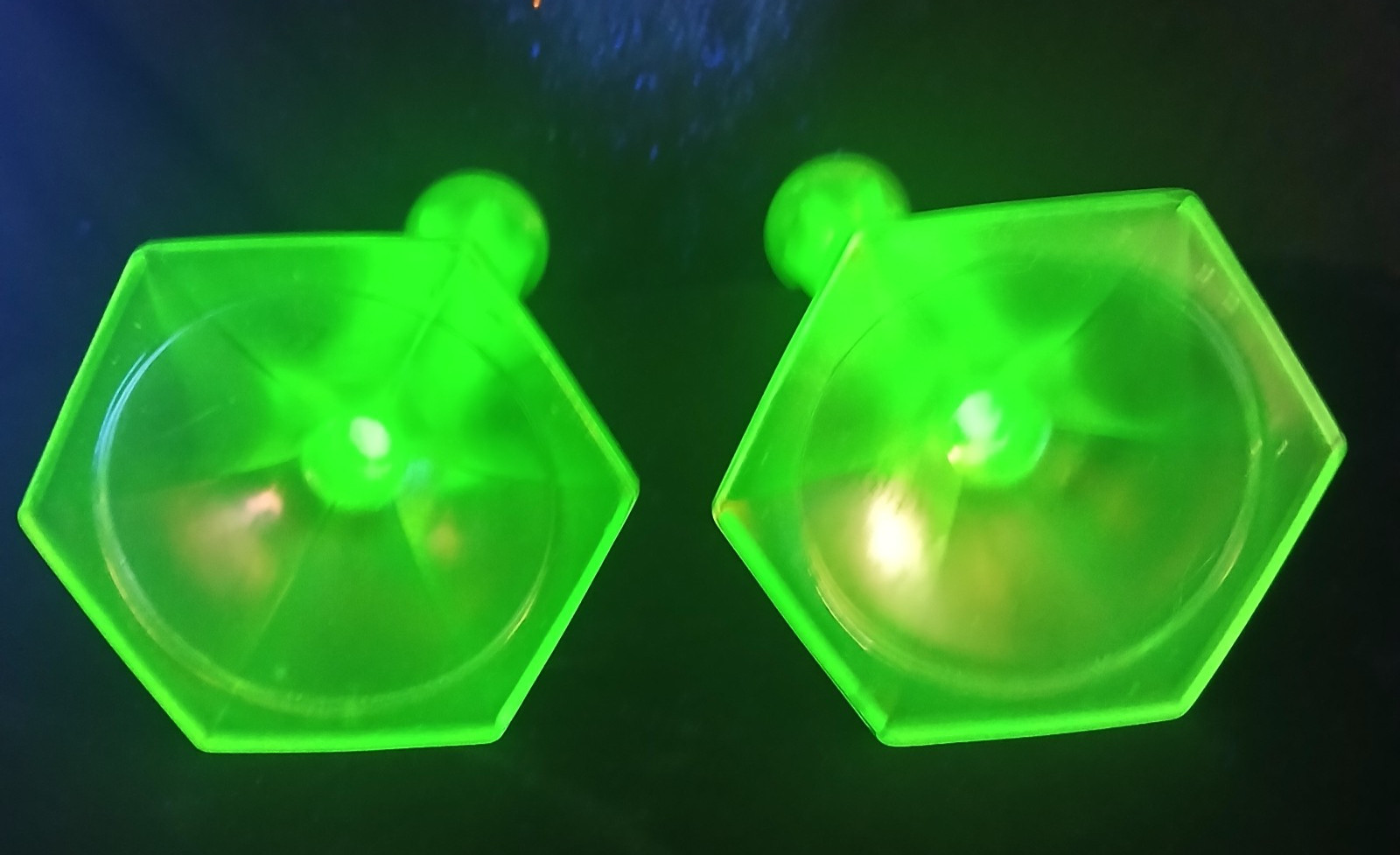 Fenton Irridescent Uranium Glass Candlesticks 10 3/8″ Tall Hexagonal Base Pair