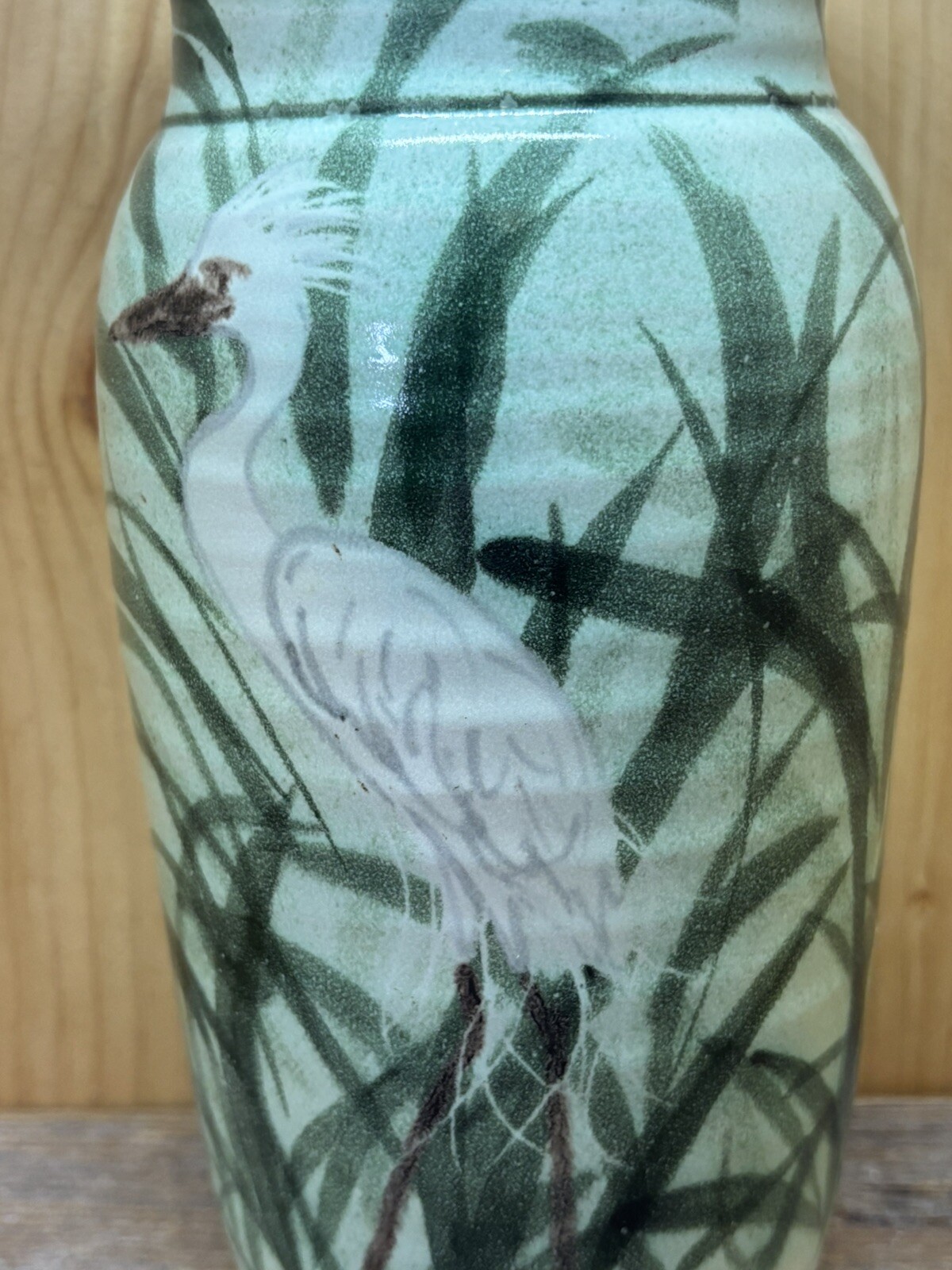 Rare Art Pottery Vase Large Pale Green Heron Egret Crane Coastal Scene Wetlands