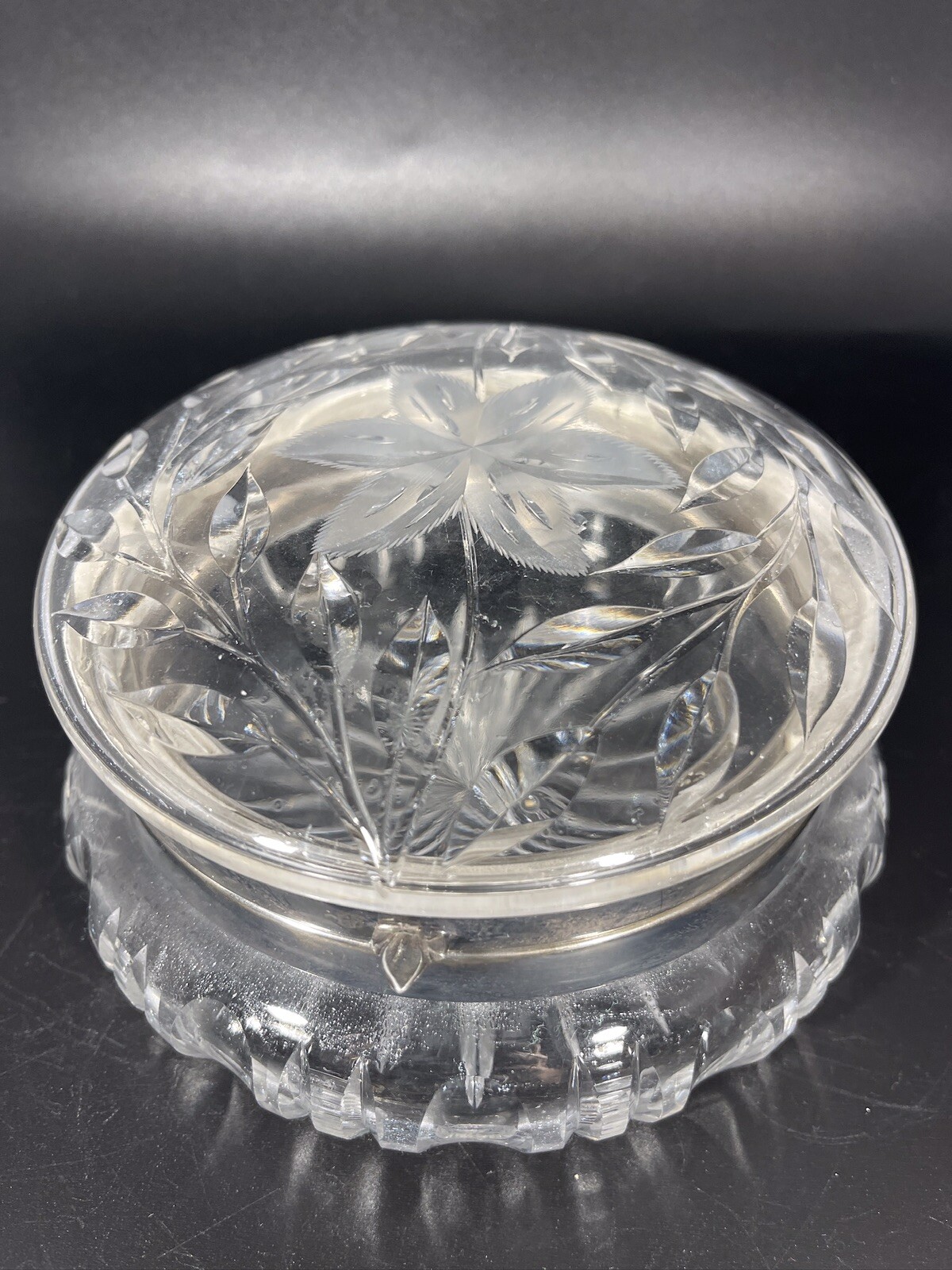 5 1/2 “ Round JEWELRY BOX – Etched Flower, Trinket/powder Box, Grammycore,Vtg.