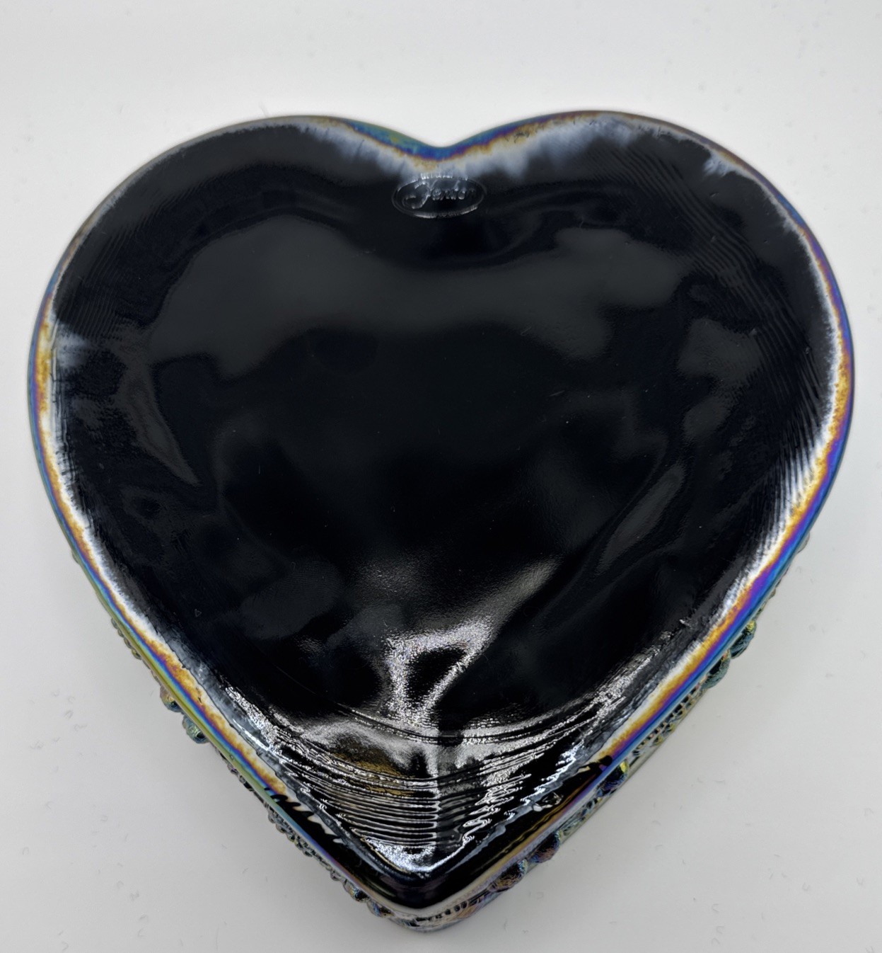 Fenton Wild Strawberry Carnival Glass Heart Lidded Trinket Box Dark Amethyst 8″