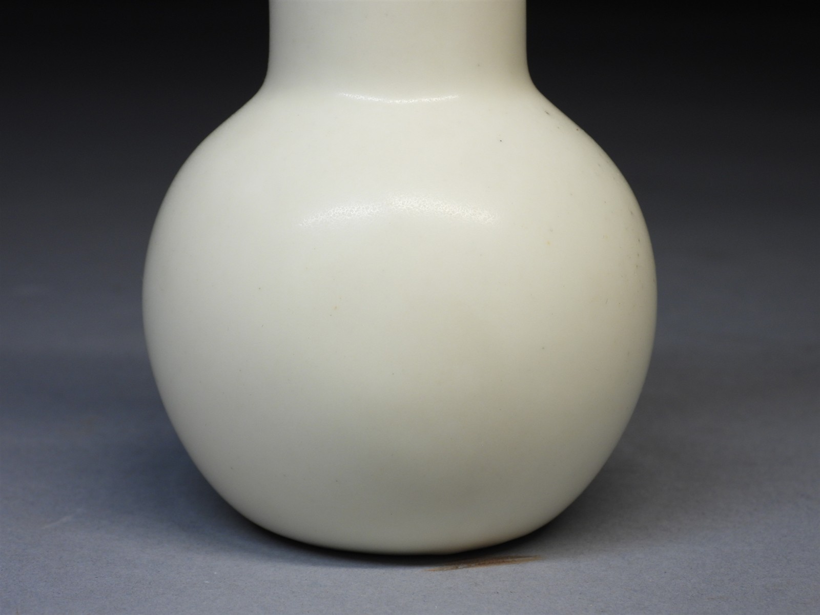 1944 Rookwood Blanc de Chine Chinoiserie Diminutive Art Pottery Vase #6567