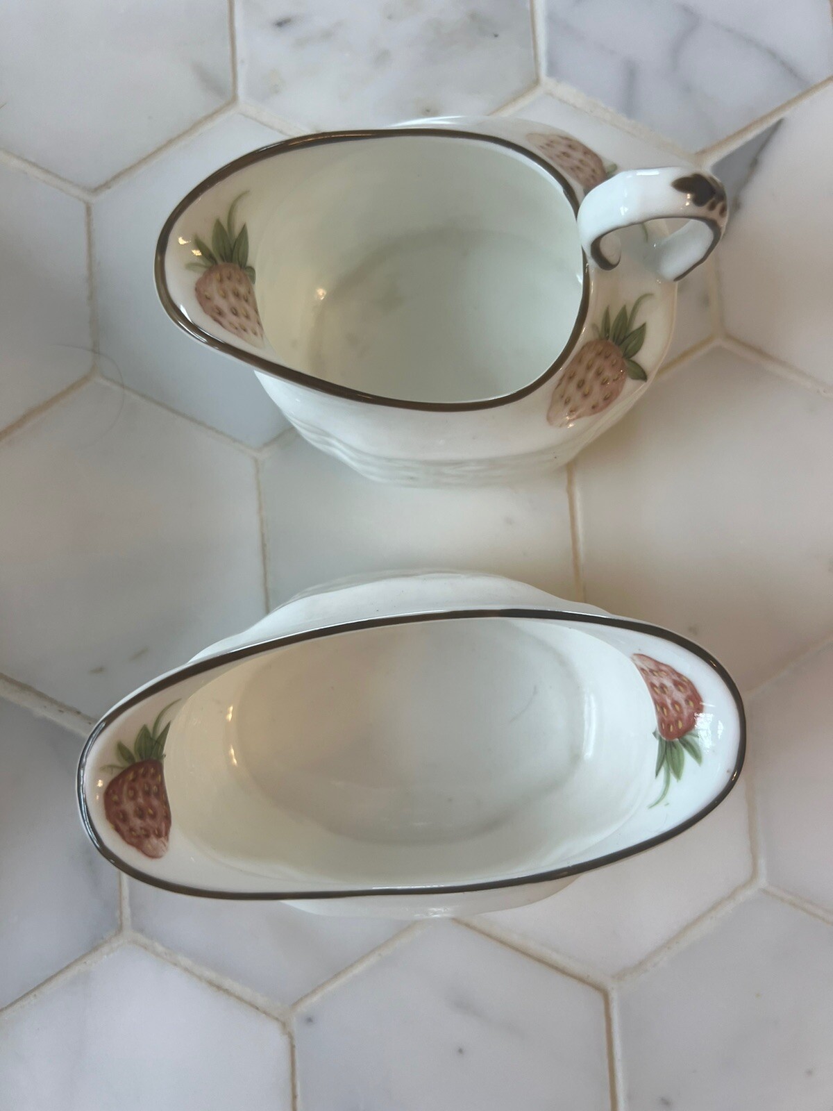 Beautiful Vintage Coalport Nantucket 3 pc Strawberry Basket In Bone China