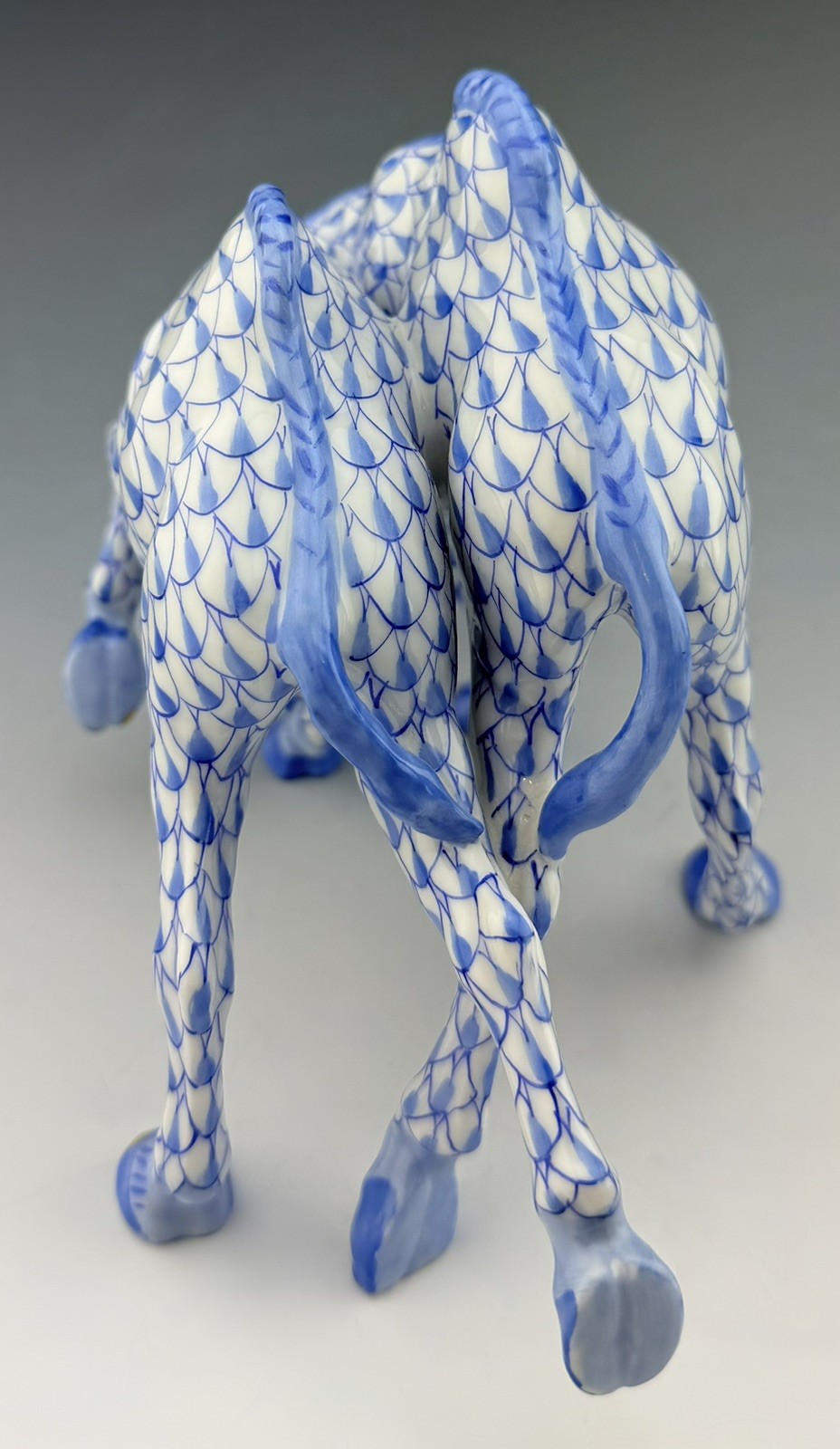 🦋 MINT HEREND CAMEL Fight Blue Fishnet Figurine ($2,581 Retail)