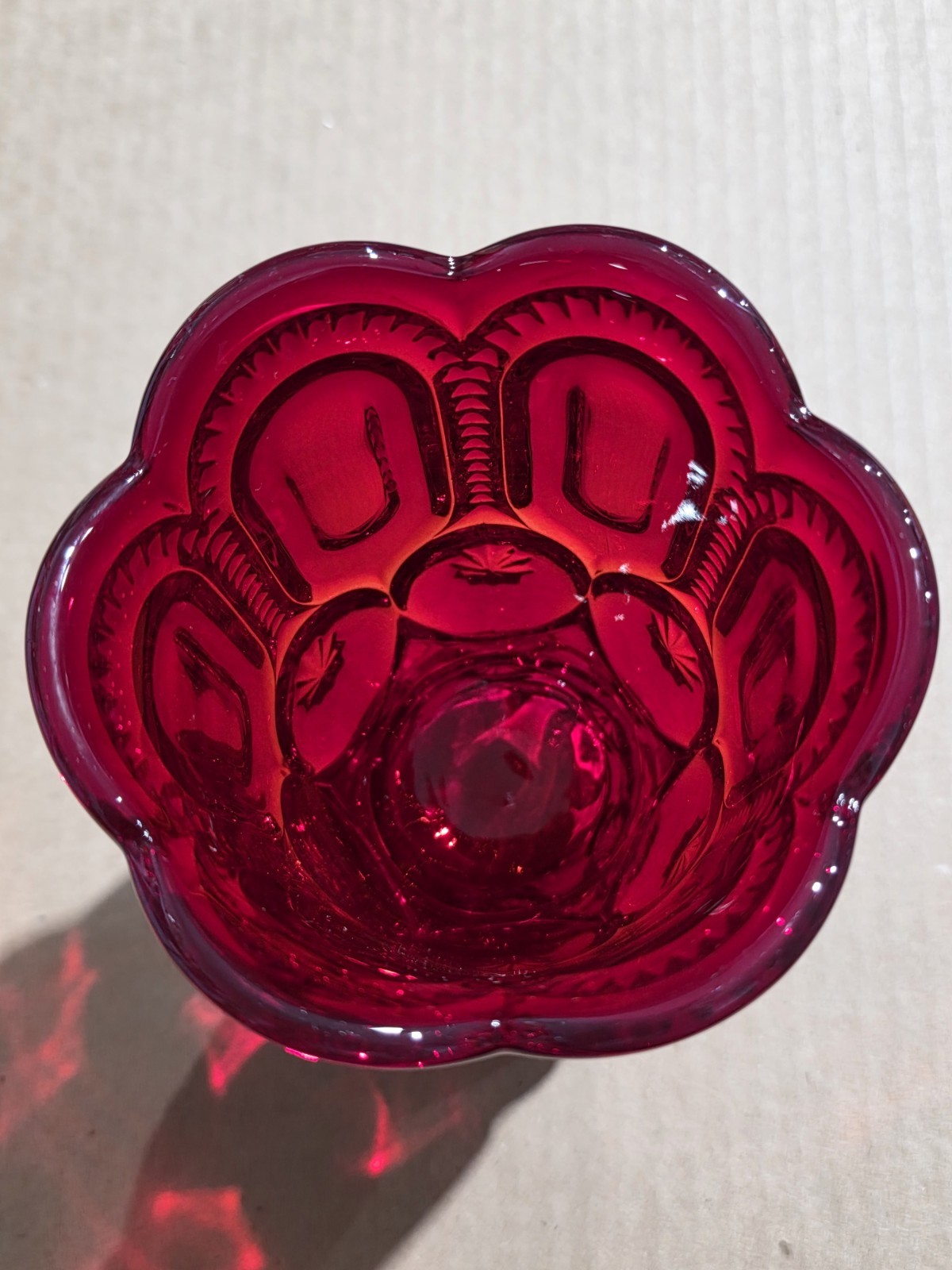 L E Smith Moon and Stars Red Vase 5.25″ T by 3.75″ W