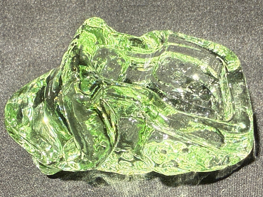 green Vaseline uranium glass Jeremy Frog Toad paperweight magnesium selenium art