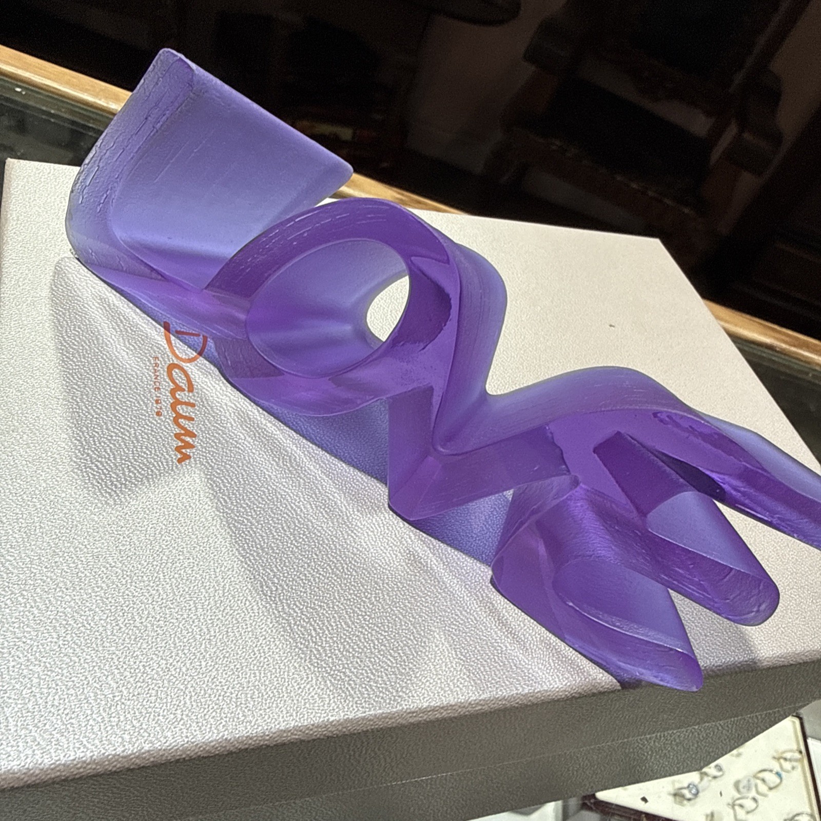 DAUM CRYSTAL TRUE LOVE ULTRAVIOLET FIGURINE Valentines Gift