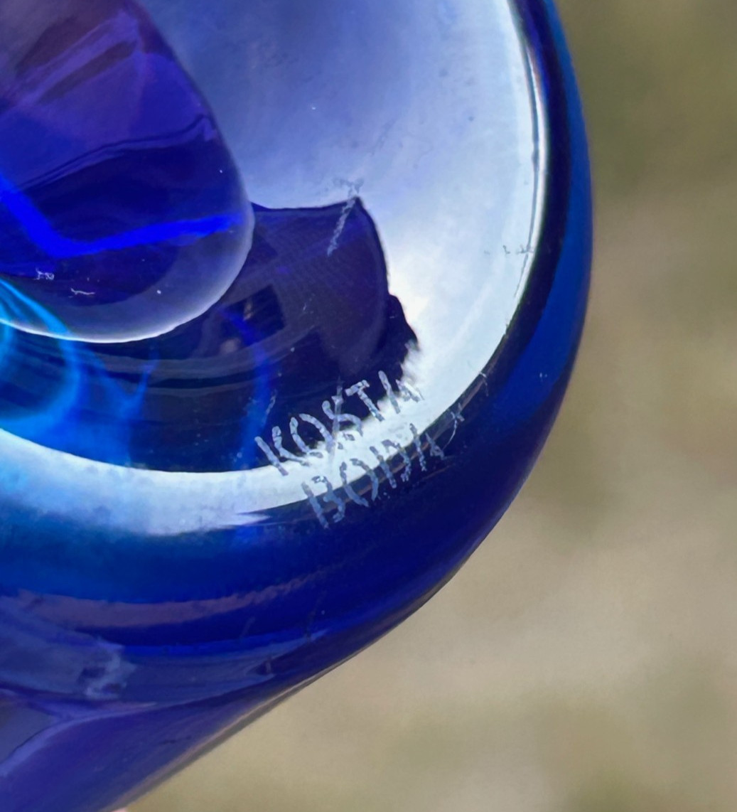 Kosta Boda ~CELEBRATE~Graduated Blue with Bubbles~Solid Art Glass