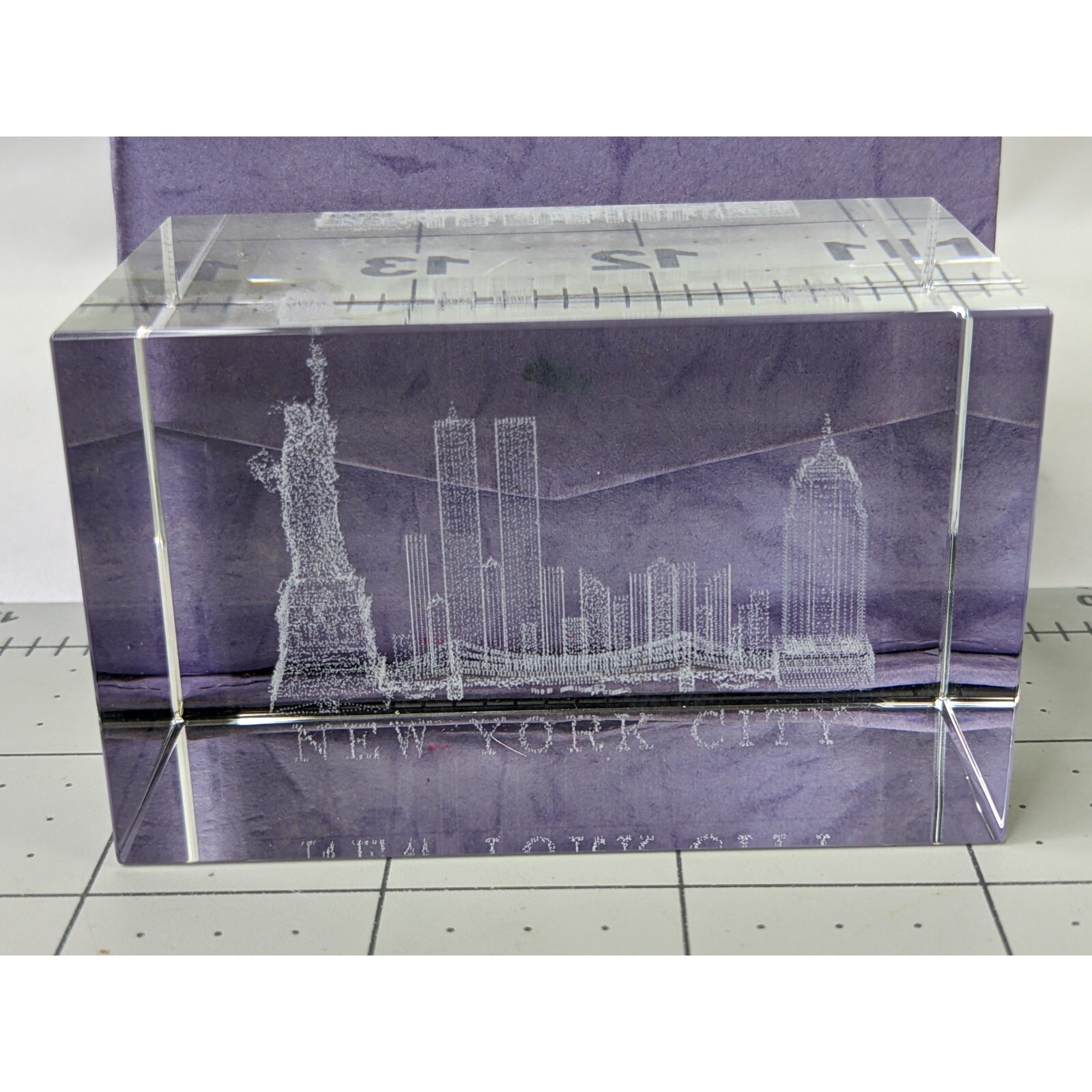 New York City Etched Clear Glass Paperweight Figure Rectangle 2×3 Inch Twin