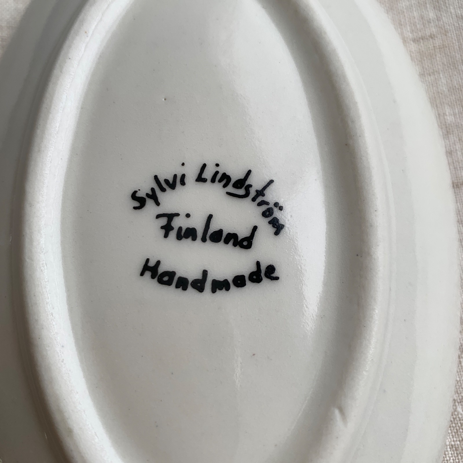 Sylvi Lindström Pottery Finland trinket dish Bowl reindeer Rare deer art handmad