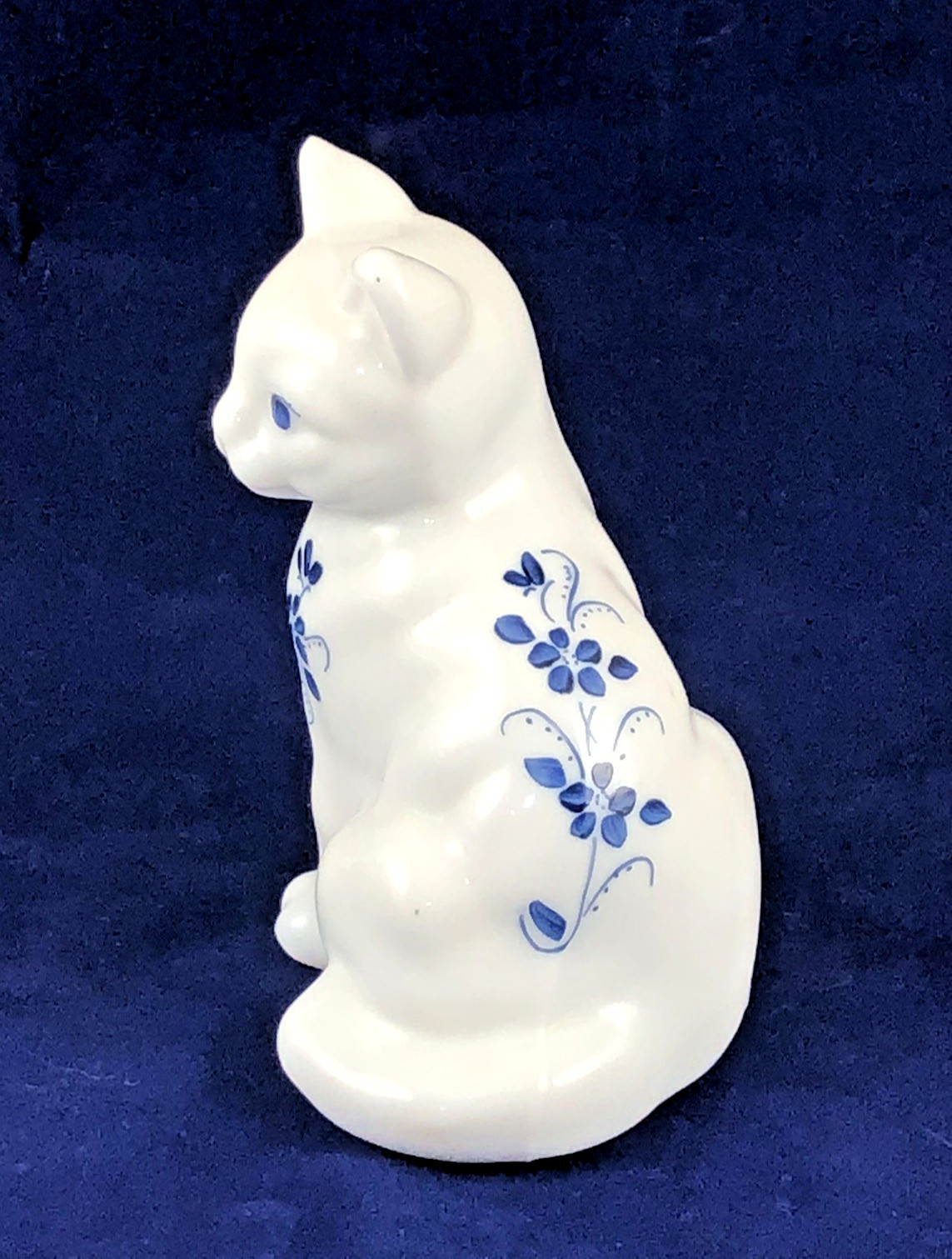 Vintage Fenton Glass Cat Hand Painted Artist Signed White With Blue Flowers