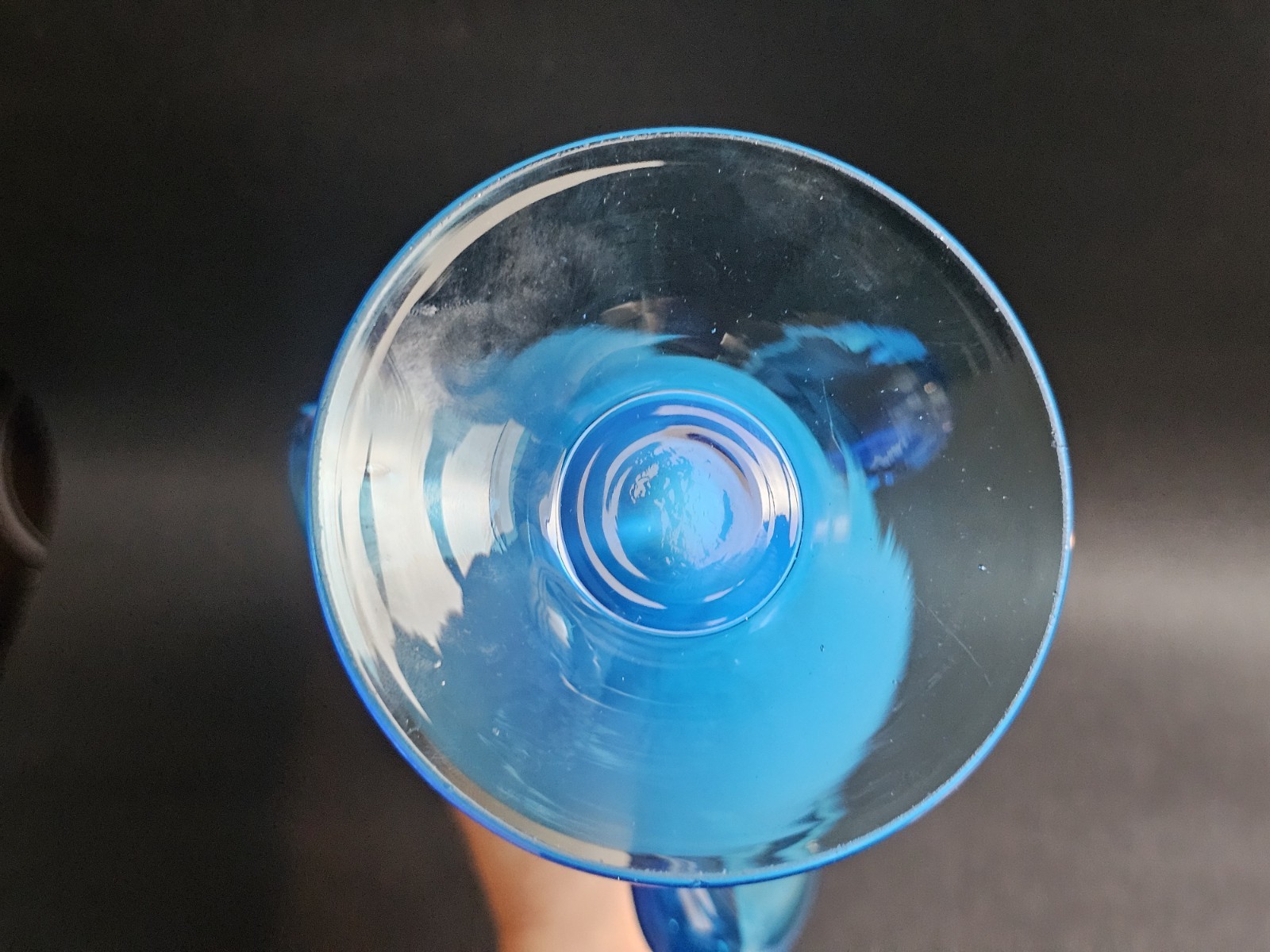 Cristalleria Fratelli Betti Blue & White Cased Glass Footed Vase Empoli 15 1/4in