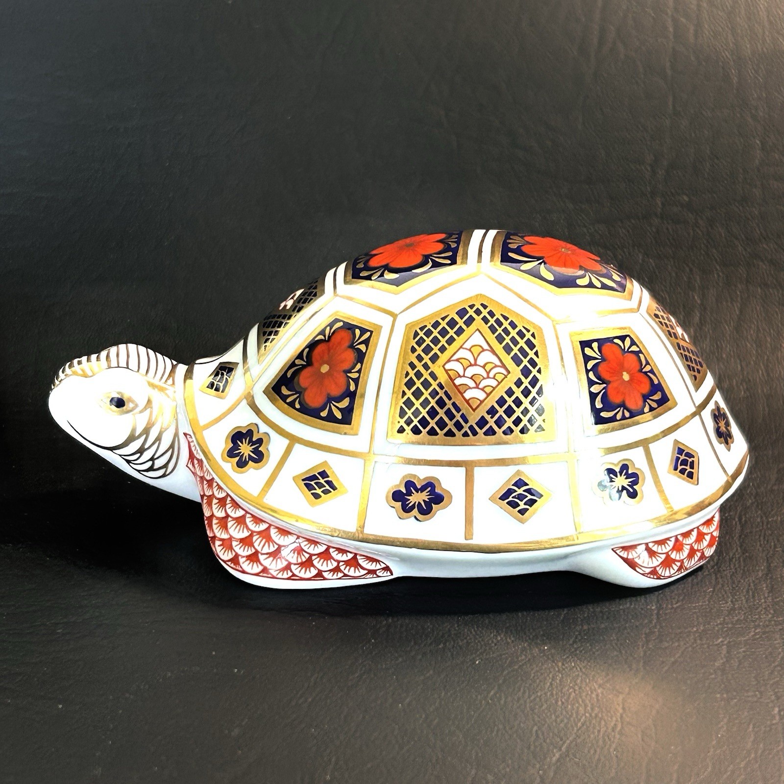 Royal Crown Derby Imari Turtle Paperweight Gold Stopper 1989 England Bone China