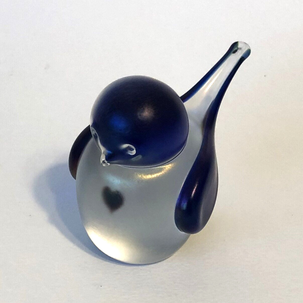 Zellique Studio Art Glass Cobalt Blue Iridescent Bird With Heart Signed 4×3″ VTG