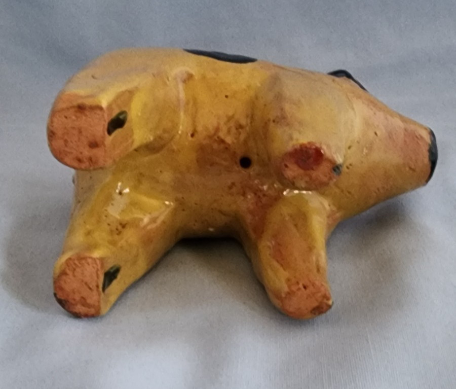Larry Wilson Spotted Pig – Georgia Folk Art Pottery – Chipped Ear Tip