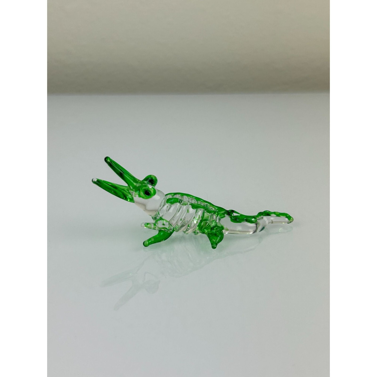 Glass Art Crocodile Alligator Figure, Miniature Clear & Green Shelf Home Decor