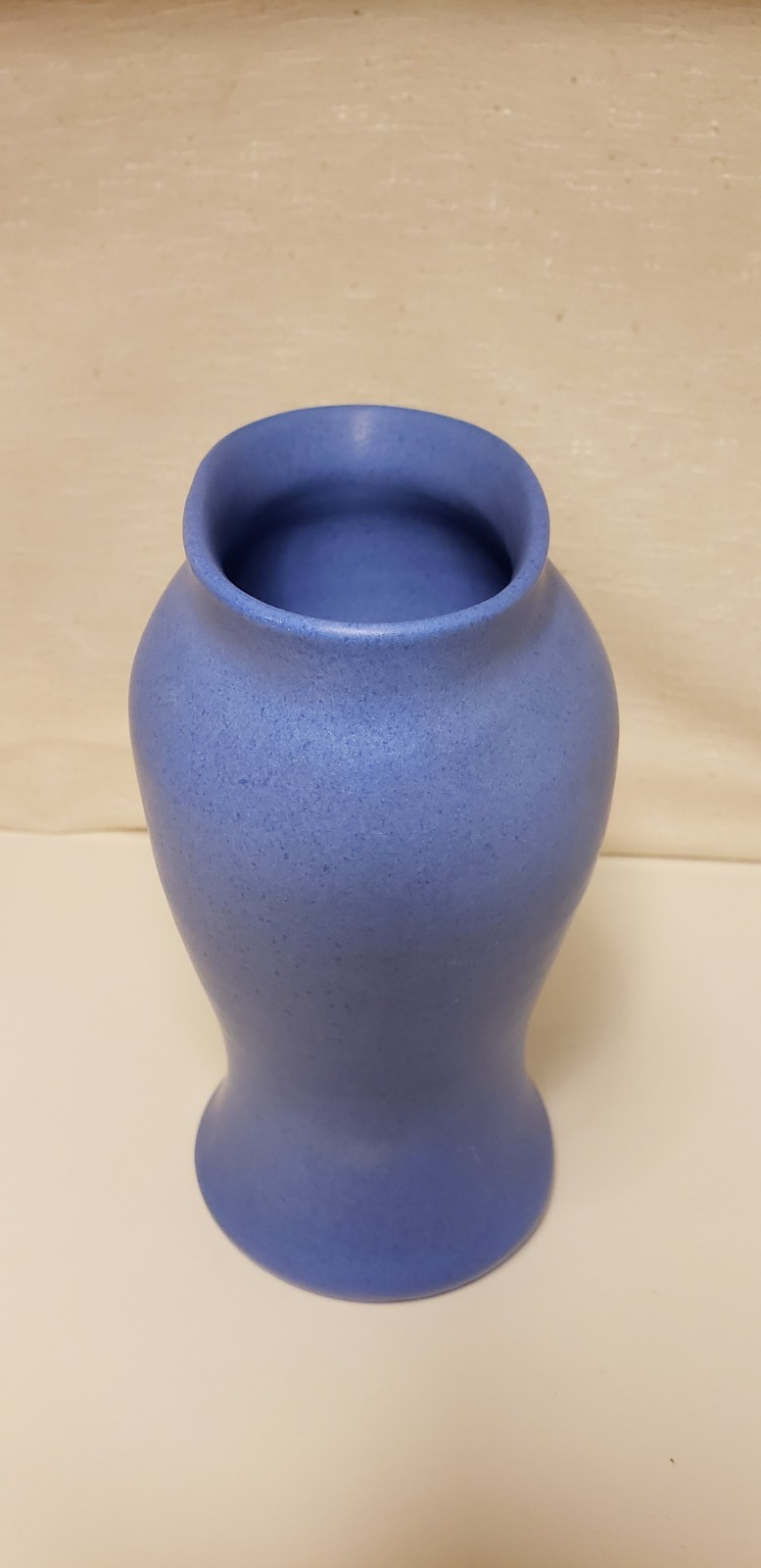 Niloak Pottery Vase. Hywood Handthrown Wheel Turned Vase by NILOAK. 1930s Matte