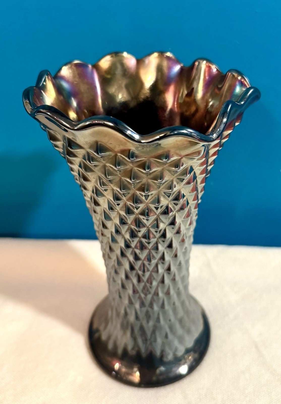 NORTHWOOD ANTIQUE Ruffled Carnival Glass Diamond Point VASE Black Amethyst 8+”