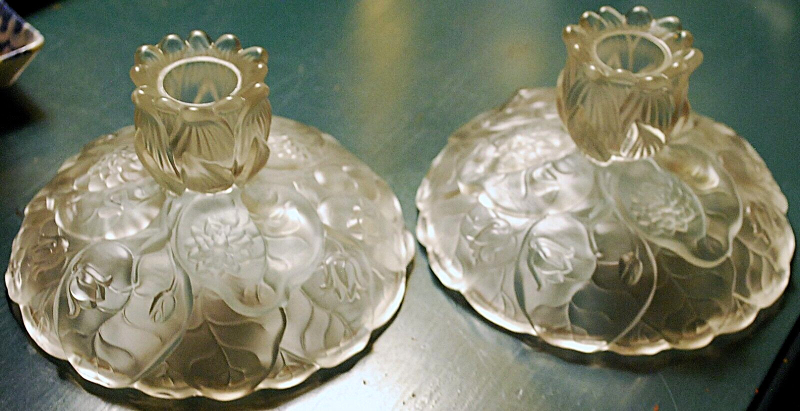 Vtg Set 2 FENTON Clear ‘WATER LILY CRYSTAL VELVET’ Single Light Candle Holders